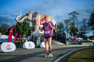 BIB: 
                            <button type="button" onclick="openModal(26541561)" class="btn btn-primary btn-sm float-right btn-popup" data-toggle="modal" data-target=".modal-high-quality">
                        <i class="fas fa-shopping-cart"></i> Add to Cart
                    </button>
                                            <button type="button" onclick="isThisMe(26541561, true)" class="btn btn-success btn-sm float-right btn-popup btn-isme hidden" data-toggle="tooltip" data-placement="bottom" title="นี่คือรูปของคุณใช่ไหม คลิกที่นี่เพื่อเอาเข้าอัลบั้ม">
                        <i class="fas fa-plus"></i> Add to album
                    </button>
                    <button type="button" onclick="isThisMe(26541561, false)" class="btn btn-warning btn-sm float-right btn-popup btn-isnotme hidden">
                        <i class="fas fa-ban"></i> Remove from album
                    </button>